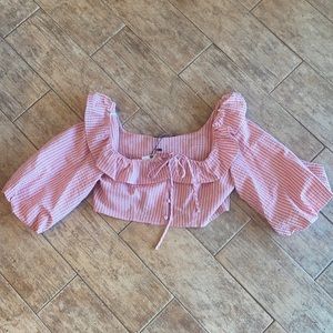 Puff sleeve crop top